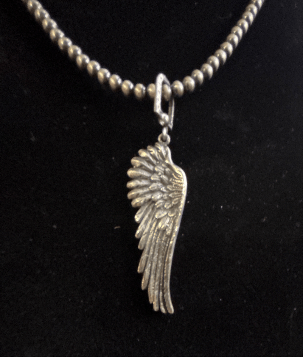 The Honeysuckle Pendant - Turquoise Mustang