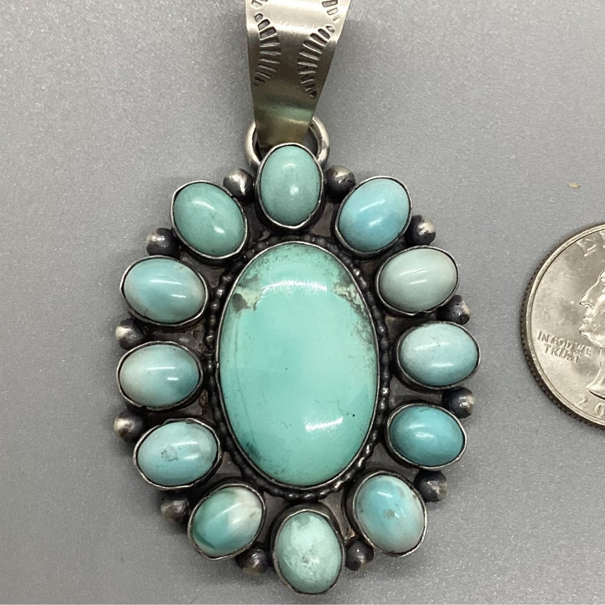 Pendant,Turquoise 13 - Stone Dry Creek, Medium Oval Cluster, Peterson Johnson (1) - Turquoise Mustang