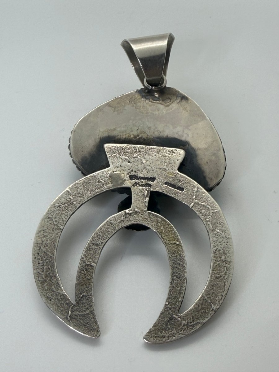 Giant Naja Pendant with Freeform No. 8 Turquoise with Rope Bezel, Chimney Butte - Turquoise Mustang