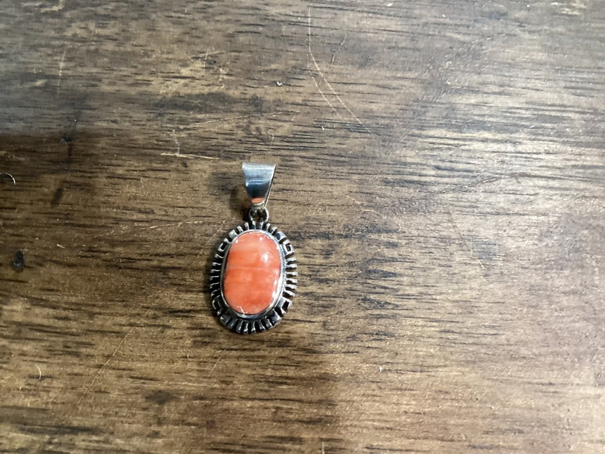 Purple Spiny Oyster Trapezoid Pendant - Turquoise Mustang