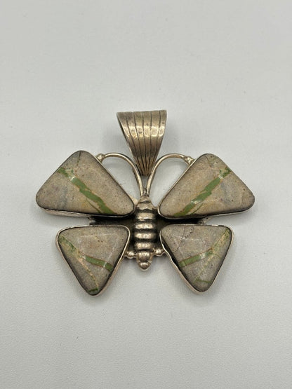 The Butterfly Bush Pendant - Turquoise Mustang
