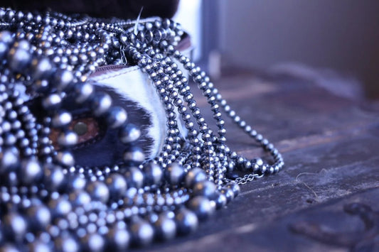 7mm Mustang Silver Pearls - Turquoise Mustang