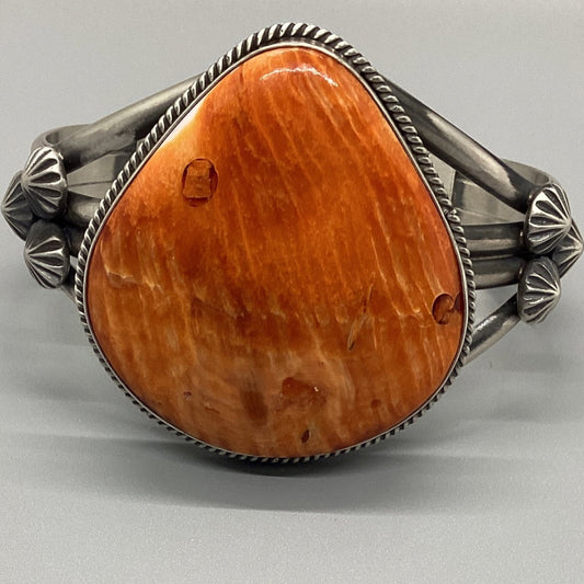 Bracelet, Cuff, Orange Spiny Oyster Rope Bezel, Starbursts, 55 ct, Michael Calditto (1) - Turquoise Mustang