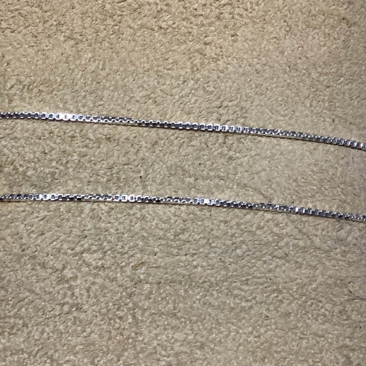 Box Chain, Bright Silver, 1 mm, 16" - Turquoise Mustang