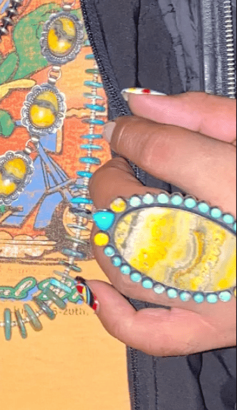 The Desert Rose Oval Ring - Turquoise Mustang