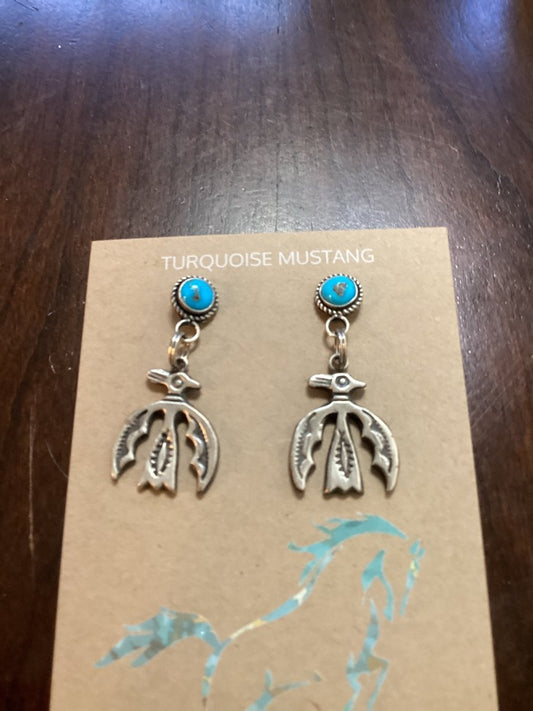 Earring, Kingman Small Round posts with thunderbirds, Linda Marble - Turquoise Mustang