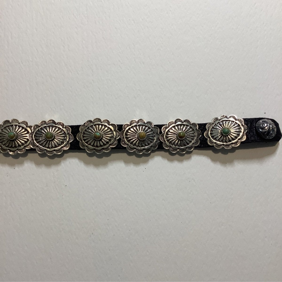 Bracelet, Leather w/ Large Oval conchos, Round TQ, DD (1) - Turquoise Mustang