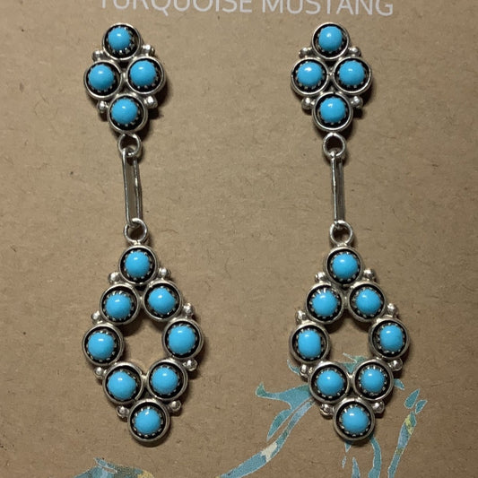 Earring, petite point, 11 - stone, 4 stone post, SB turq.,Dixie Booqun - Turquoise Mustang