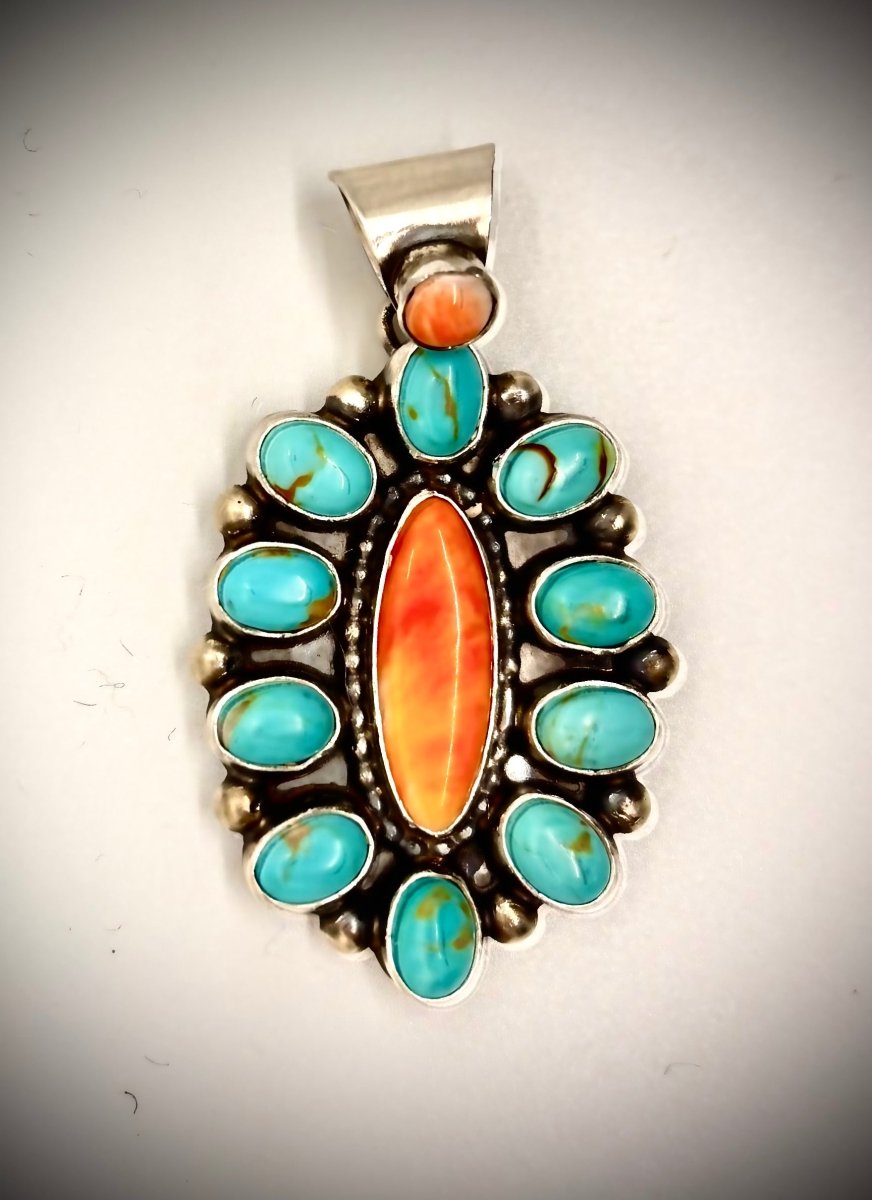 De Chelly , 11 Stone Kingman and Orange Spiny Oyster Cluster Pendant - Turquoise Mustang
