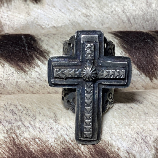 Ring, Stamped Cross with Stamped Pierced Shank, Darrell Cadman - Turquoise Mustang