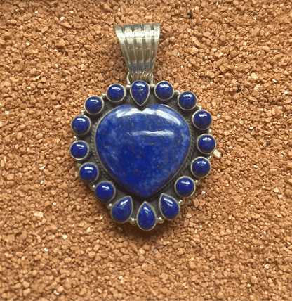 The Marguerite Daisy Heart Cluster Pendant - Turquoise Mustang