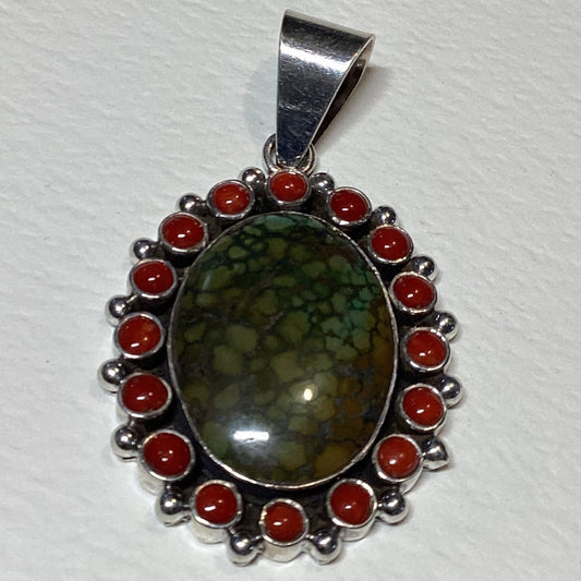 Pendant, med. oval Chinese Turquoise round coral cab bezel, Darryl Becenti - Turquoise Mustang