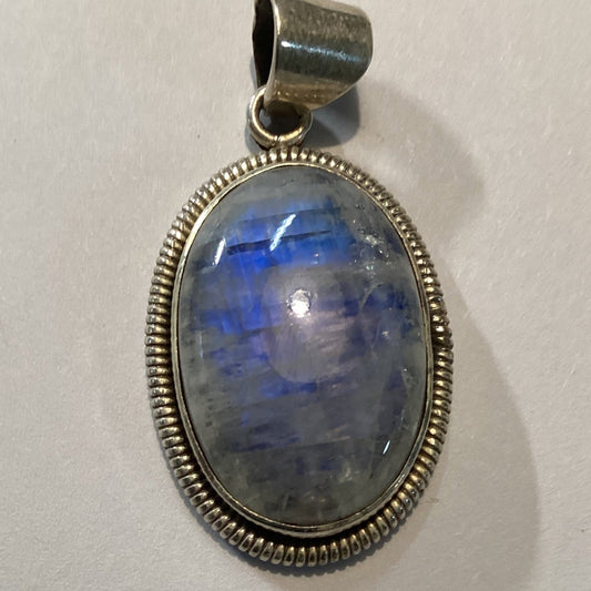 Pendant, medium oval shape Moonstone, coil bezel, Darryl Becenti - Turquoise Mustang