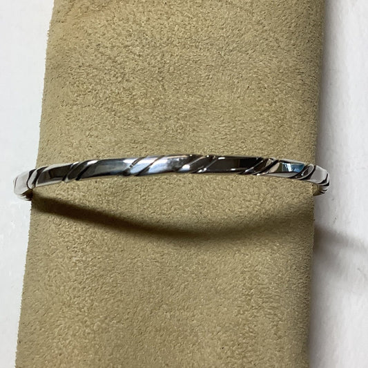 Bangle, rope/twisted, 2 wire Flat twist, Elaine Tahe (1) - Turquoise Mustang