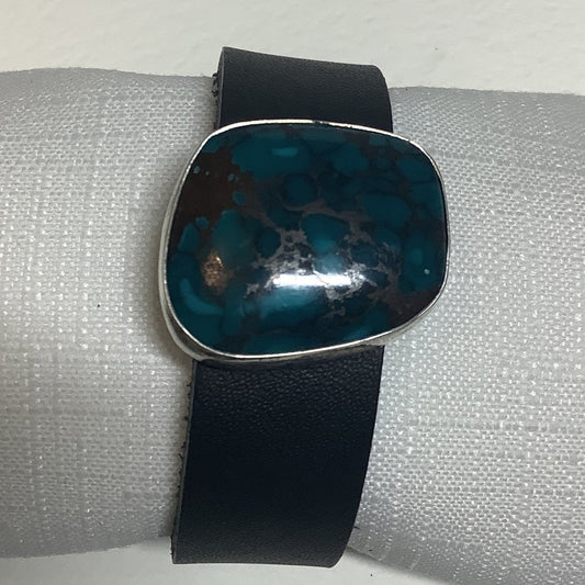 Bracelet, Freeform Deep Blue Spiderweb TQ, Black Leather band, Jeff Stahre - Turquoise Mustang
