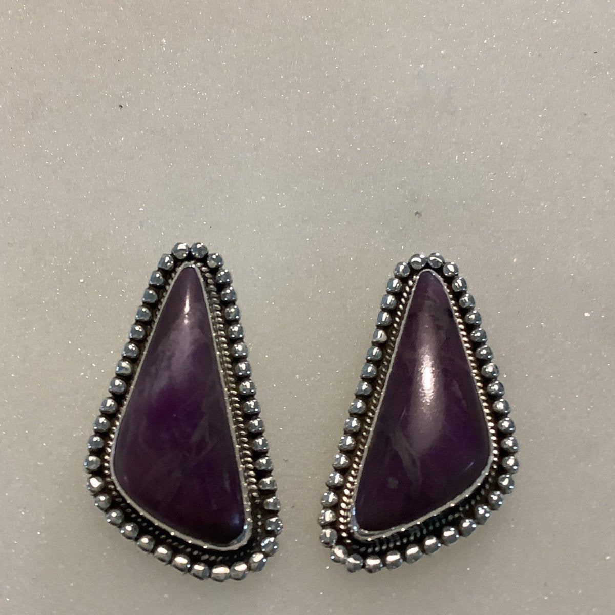 Earrings, Turquoise/Onyx, Earrings, Medium Purple Spiny Oyster Cabs, ball & rope bezel, DD - Turquoise Mustang