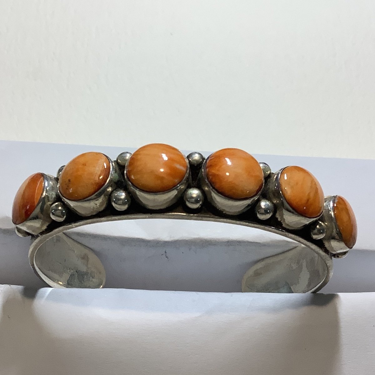 Bracelet, 6 stone Round Orange Spiny Oyster Cuff, DD - Turquoise Mustang