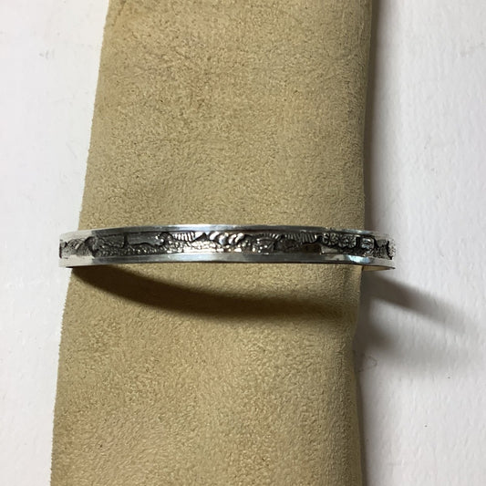 Bracelet, hopi, foverlay,flat stock, Storyteller, Broken arrow hallmark - Turquoise Mustang