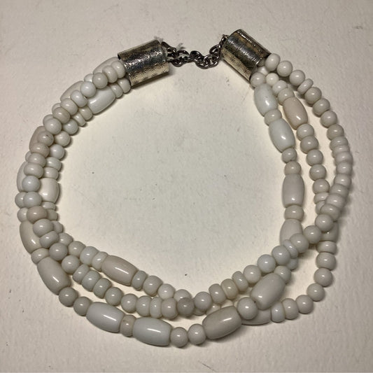 Dan Dodson 20" 3 - Strand White Howlite Necklace - Turquoise Mustang