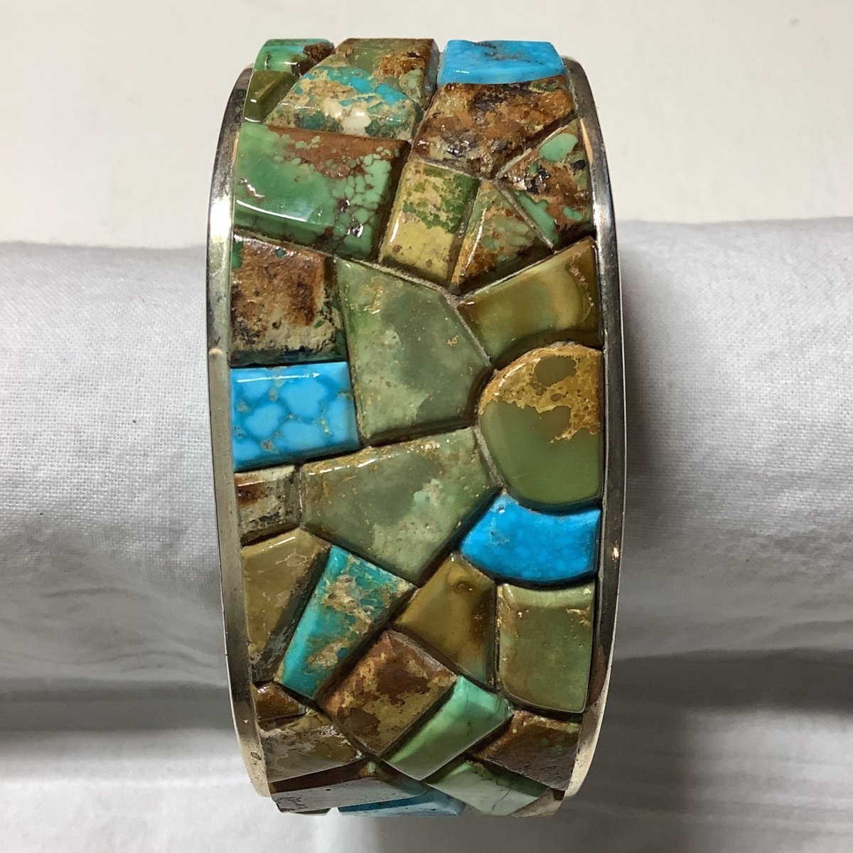 Bracelet, Tufa Cast, Cobblesone Mozaic, Royston/King, Lester James - Turquoise Mustang