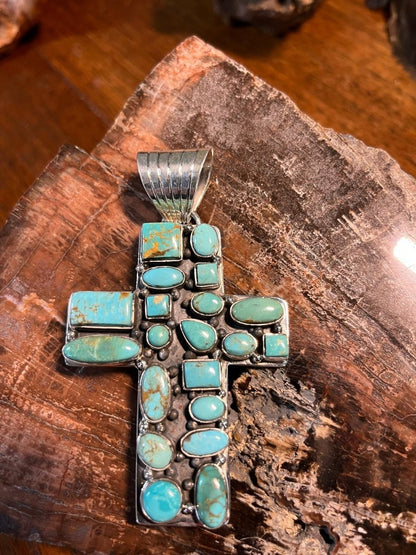 The Peony Cluster Cross Pendant - Turquoise Mustang