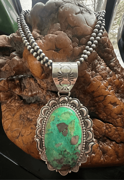 Extra Large Oval Carico Lake Pendant - Turquoise Mustang