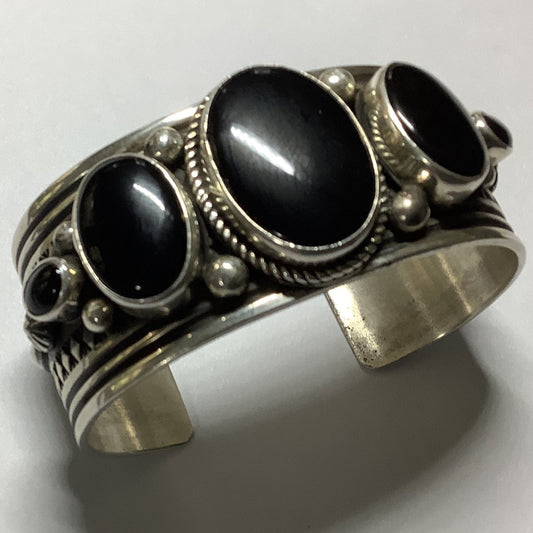 The O'Reiley Onyx Cuff - Turquoise Mustang