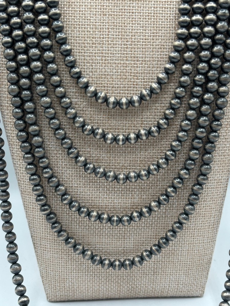 6mm Mustang Silver Pearls - Turquoise Mustang