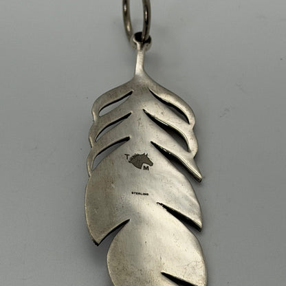 The Horsemint Pendant - Turquoise Mustang