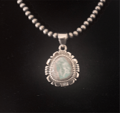 The Daphne Cluster Pendant - Turquoise Mustang