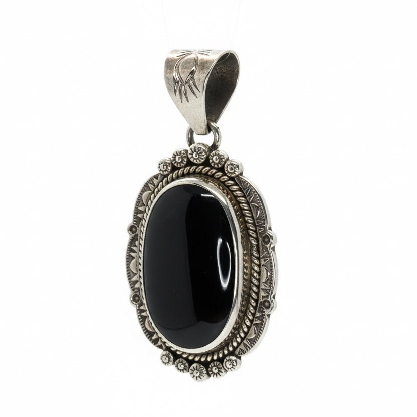 Black Onyx Oval Shield Pendant, Dan Dodson - Turquoise Mustang