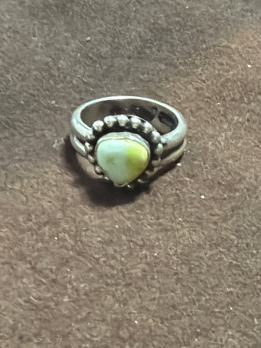 Solitaire Pear Palomino Ring with Raindrop Bezel and Double band shank. Size 10 - Turquoise Mustang