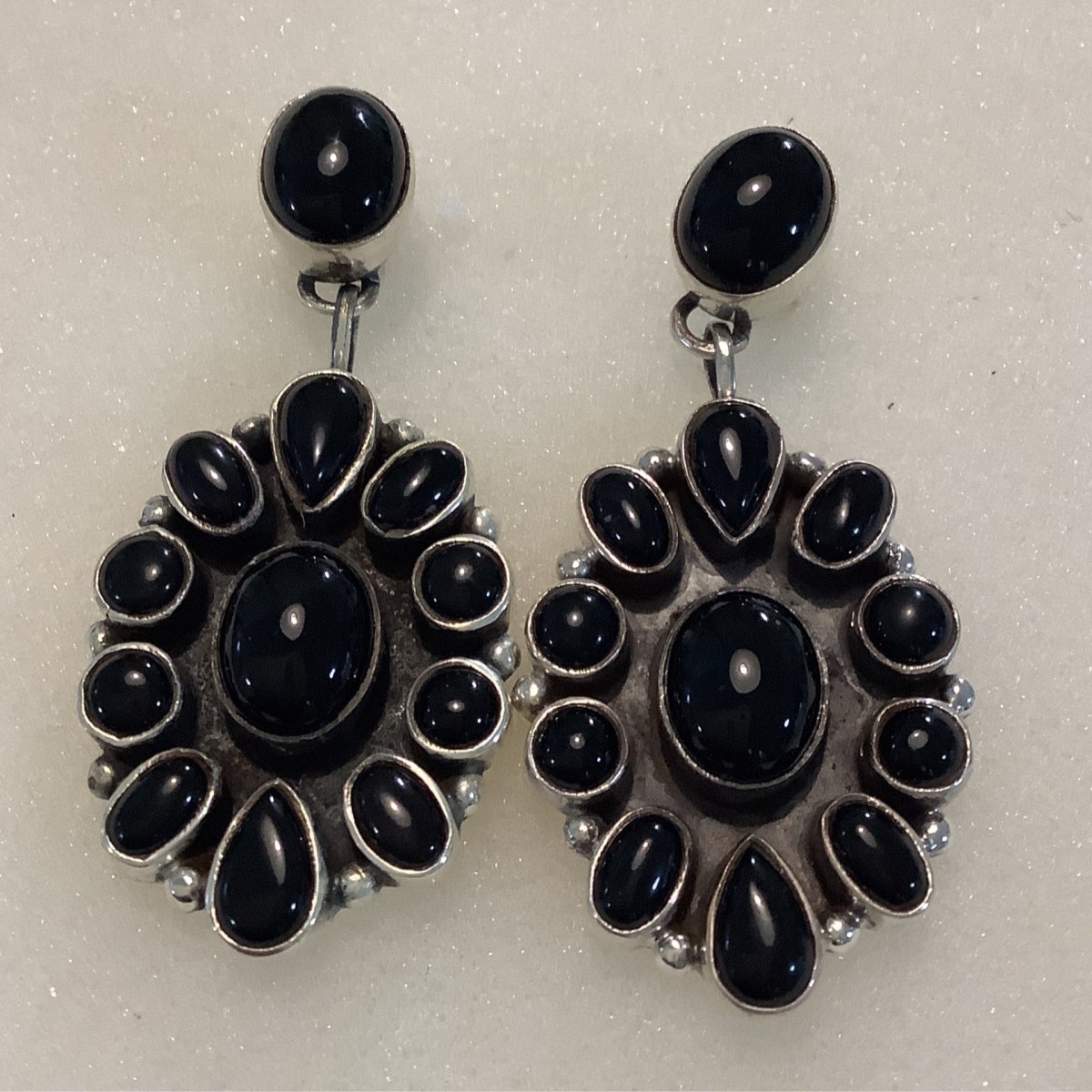 Earrings, Onyx, Oval Cluster drop on Oval Stud, DD - Turquoise Mustang