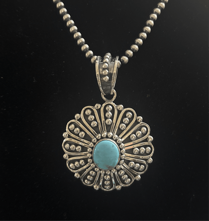 The Snowflake Pendant - Turquoise Mustang