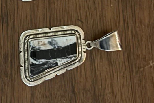The Greely Rhombus Pendant - Turquoise Mustang