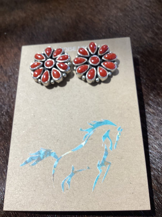 Earring, 10 coral cluster pears Petit Coral Cabs, daisy pattern, DD - Turquoise Mustang