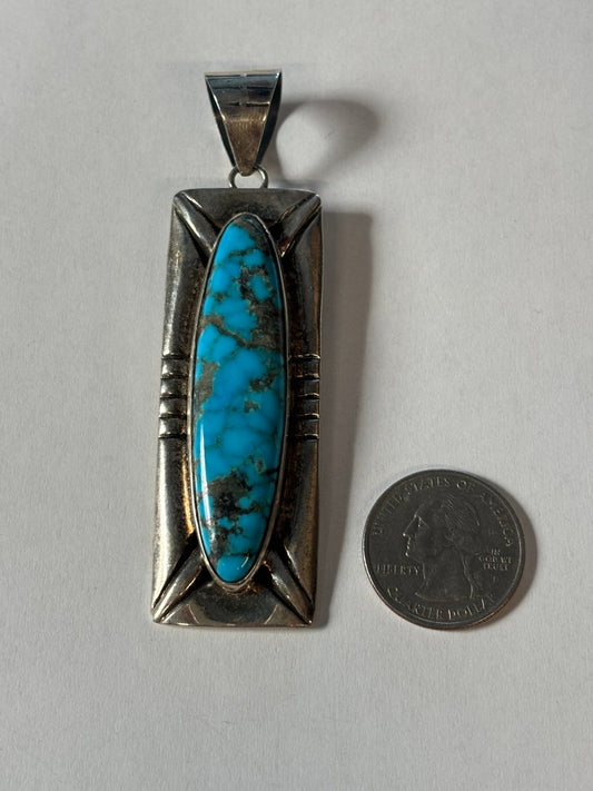 The Medium Reno Pendant - Turquoise Mustang