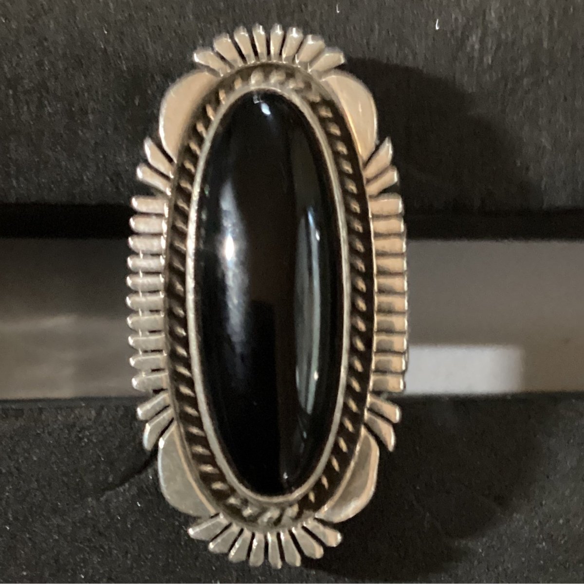 Ring, Onyx, Narrow Oval. exceptional filework bezel, R. Ronnie - Turquoise Mustang