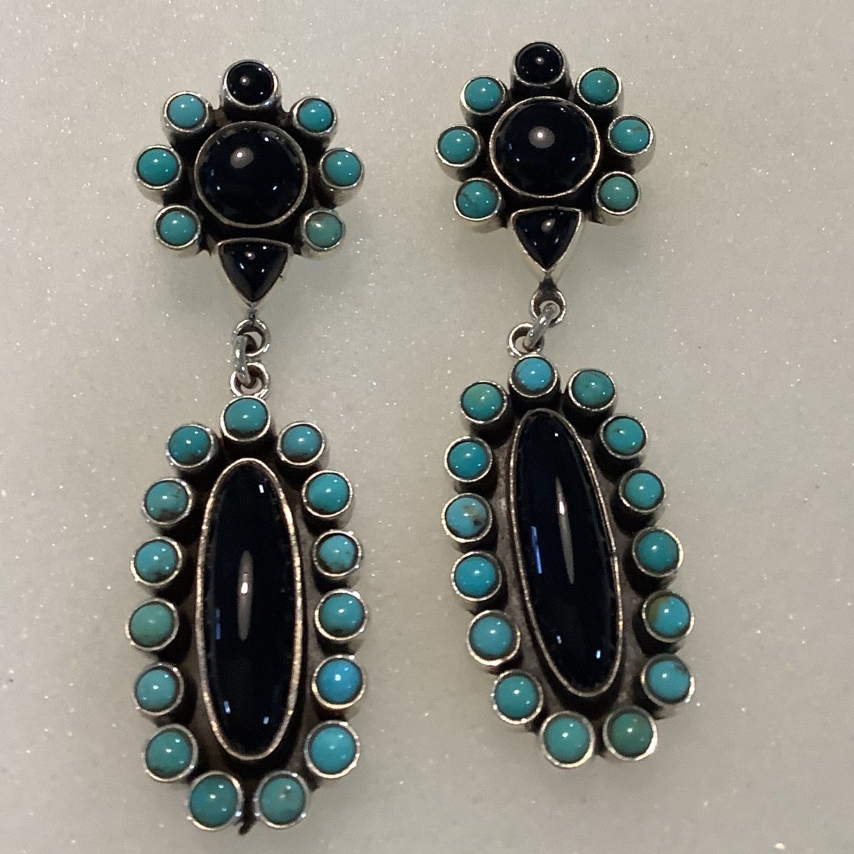 Earrings, Onyx,Oval Cluster with Turquoise Rounds, Tq & Onyx Stud, DD - Turquoise Mustang