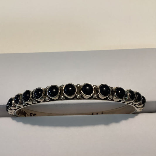 Bangle, Smallish Medium Oval Spiny oyster, 31 stone, DD - Turquoise Mustang