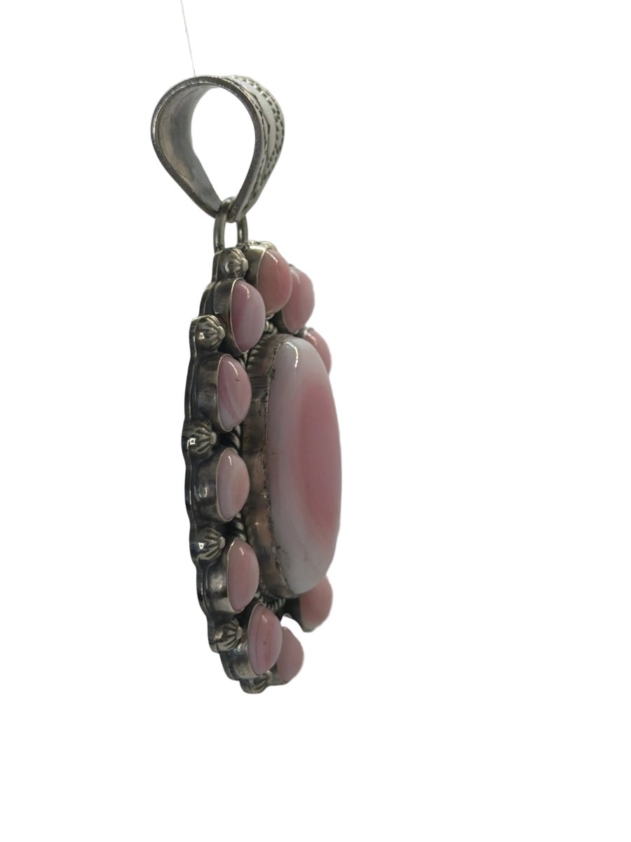 Large Oval Pink Conch Cluster Pendant, PN - Turquoise Mustang