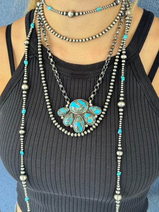 The Shash Bear Paw Necklace - Turquoise Mustang