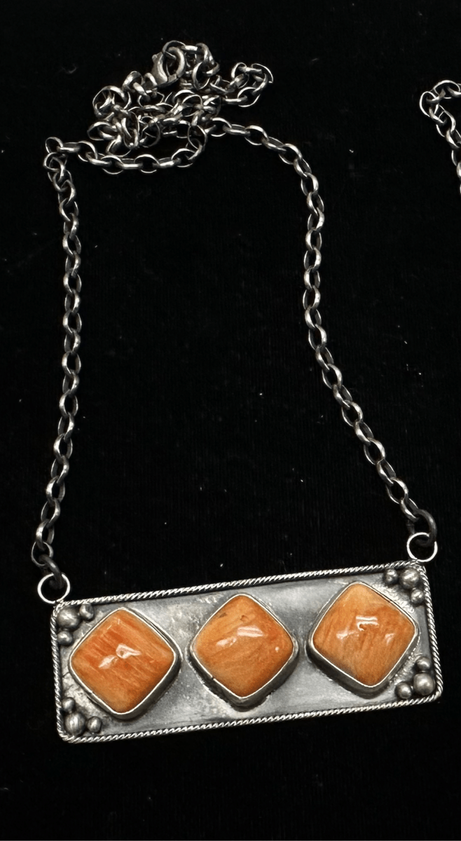 Trudy 3 - Stone Bar Necklace - Turquoise Mustang