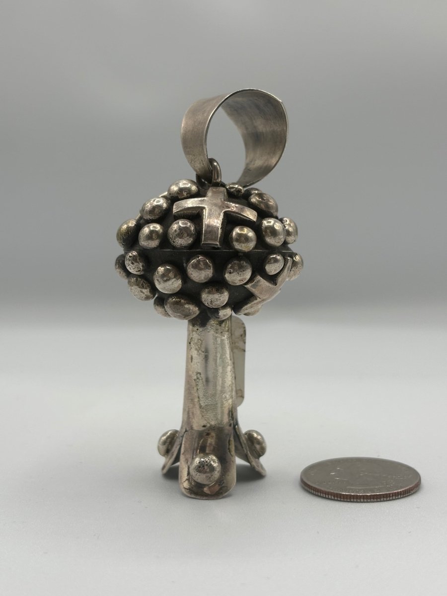 Raindrops & Crosses Squash Blossom Pendant - Turquoise Mustang