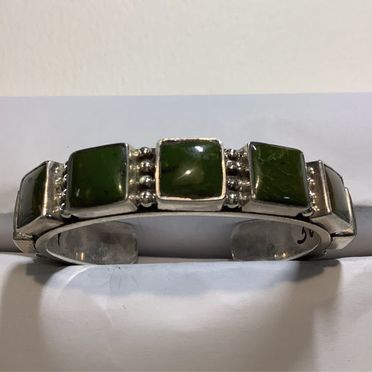 Bracelet, 9 stone Square GREENVALLEY Turquoise Cuff, DD (1) - Turquoise Mustang