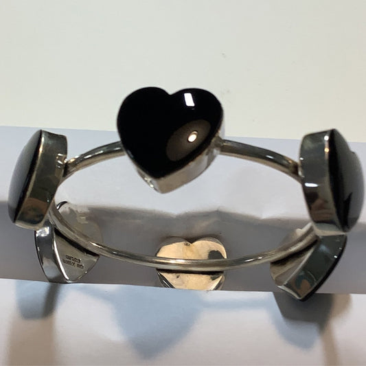 Bangle, Large Onyx Heart Cabs, DD - Turquoise Mustang