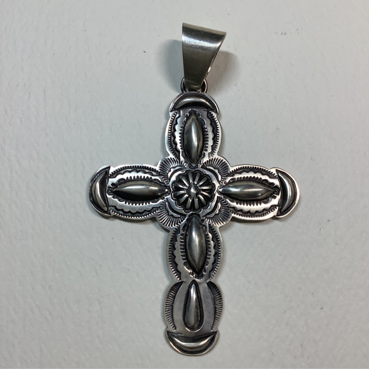 Pendant, Med. Repousse Cross, no stones, Terry Charlie - Turquoise Mustang