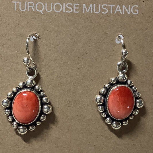 Earring, Red oyster ovals with bead bezel, Tom Elgin - Turquoise Mustang