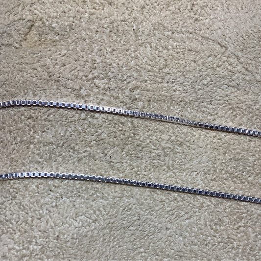 Box Chain, Bright Silver, 1 mm, 18" - Turquoise Mustang