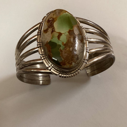 Bracelet, 5 wire with oval Royston cab, file work bezel, Richard Curley - Turquoise Mustang